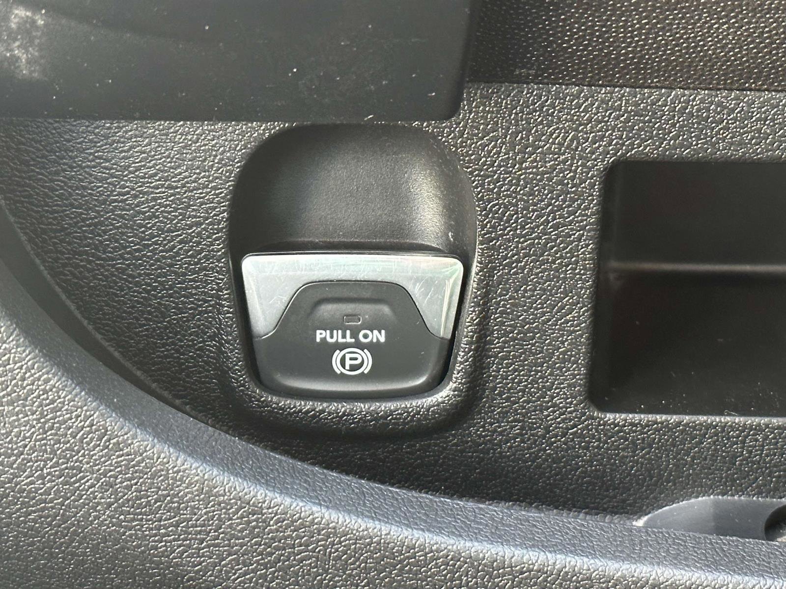 Used 2022 RAM ProMaster 2500 FWD image 10