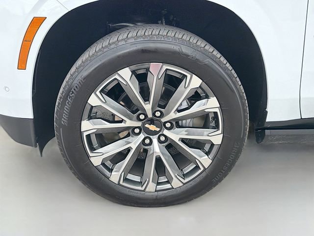 Used 2026 Chevrolet Suburban High Country AWD/4WD image 45