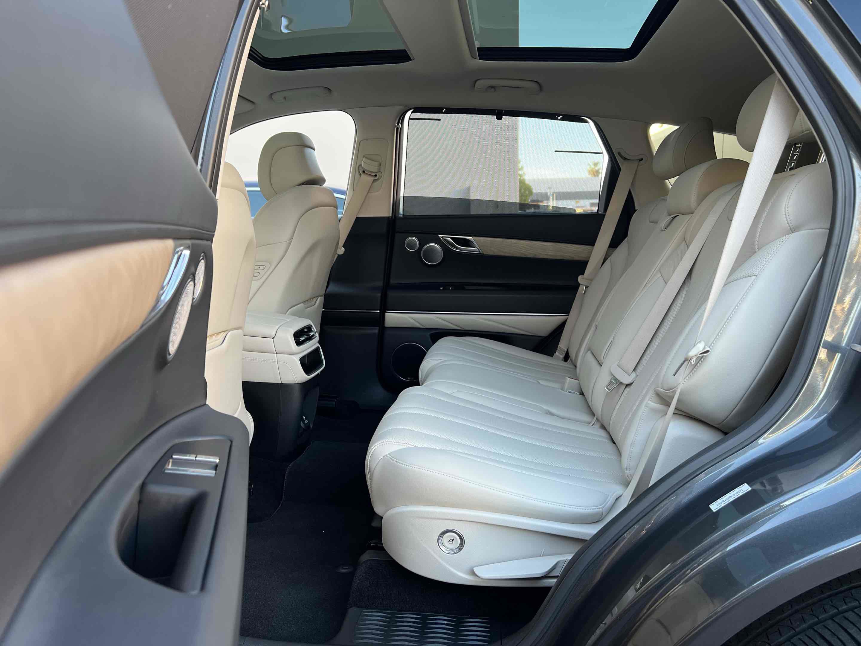 Used 2022 Genesis GV80 2.5T w/ Advanced Package 03 image 5