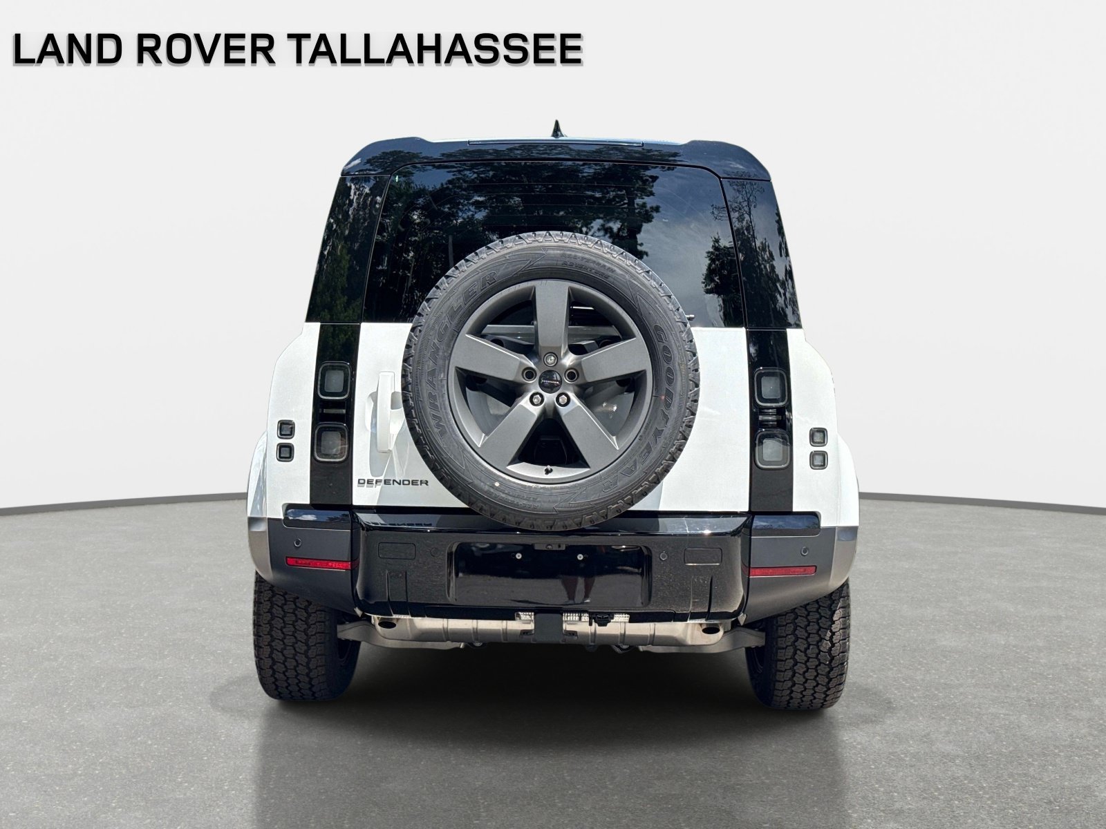 New 2026 Land Rover Defender 110 S AWD/4WD image 6