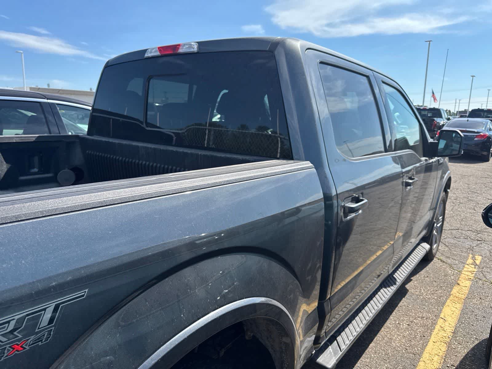 Used 2020 Ford F150 XLT w/ Equipment Group 302A Luxury AWD/4WD image 12