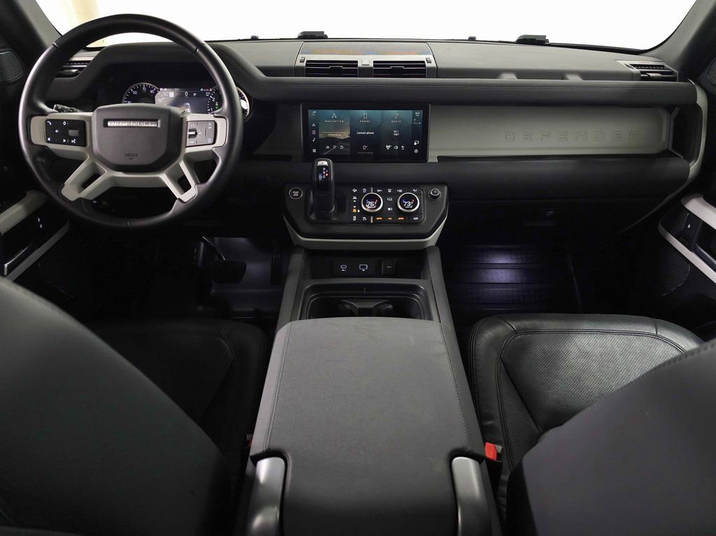 Used 2023 Land Rover Defender 110 SE image 13