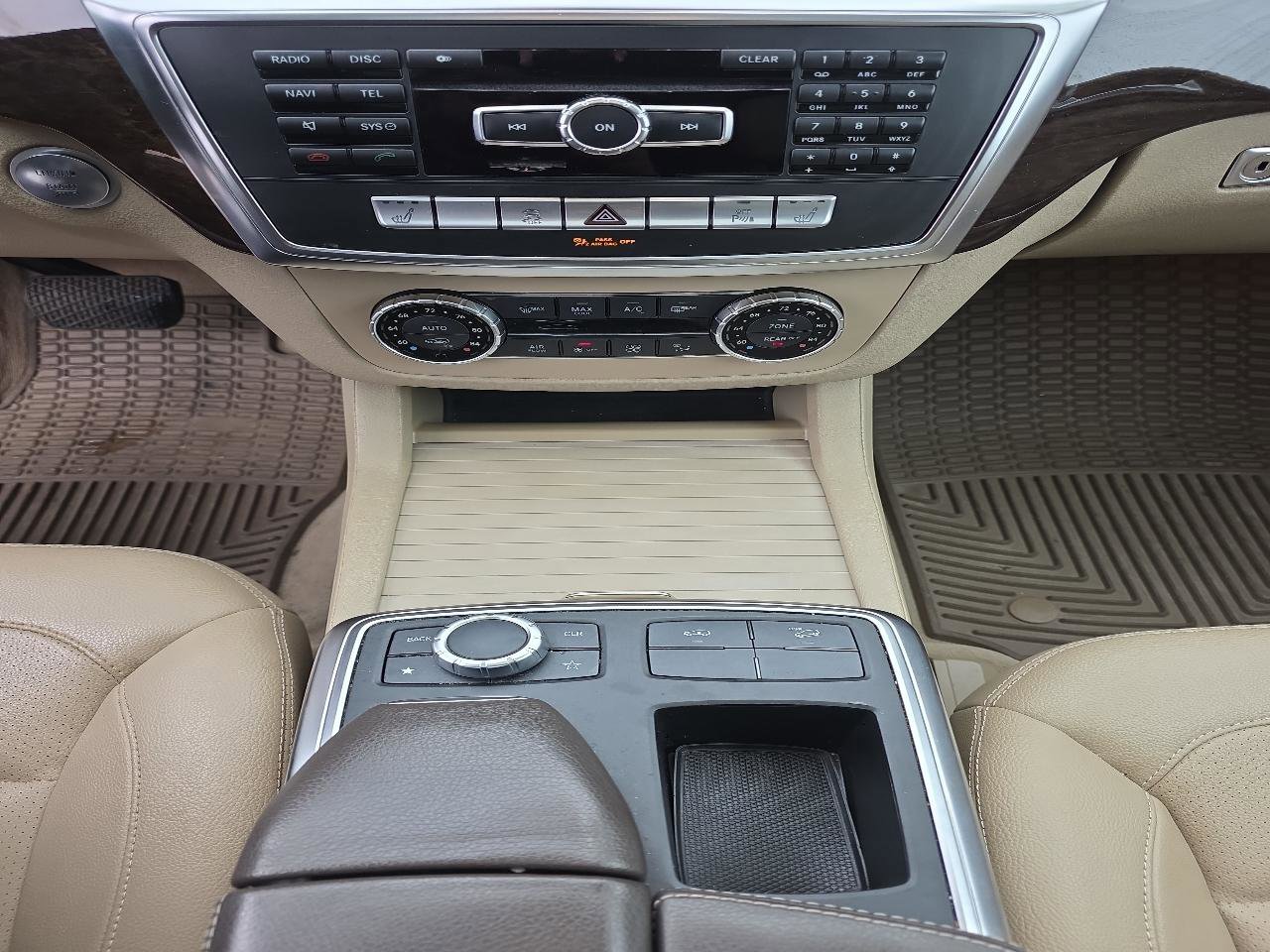 Used 2014 Mercedes-Benz GL 450 4MATIC 4dr GL 450 image 17