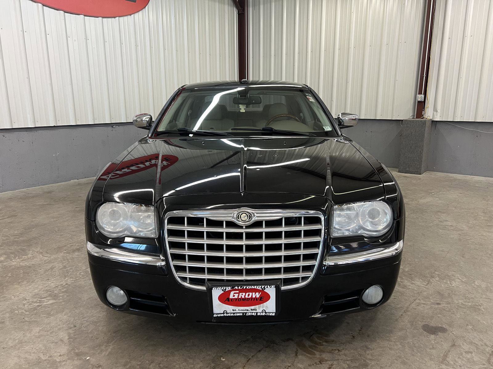 Used 2008 Chrysler 300 C image 9