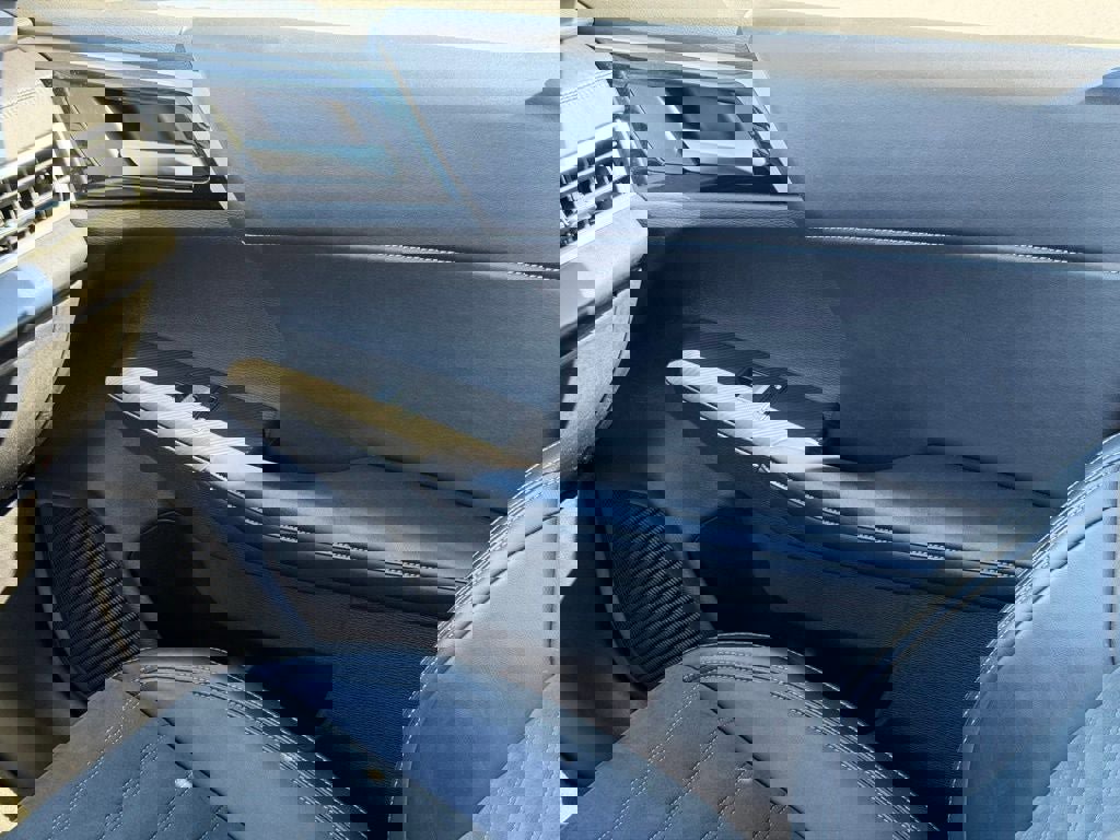 Used 2024 Mitsubishi Outlander SE image 38