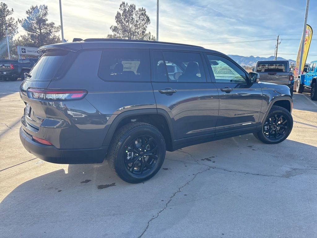 New 2025 Jeep Grand Cherokee L Altitude image 5
