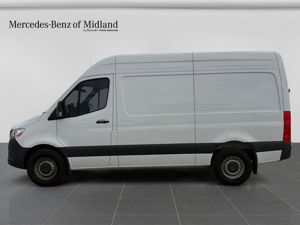 Used 2025 Mercedes-Benz Sprinter 2500 image 4
