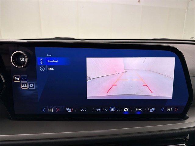 Certified 2025 Chevrolet Traverse LT image 28