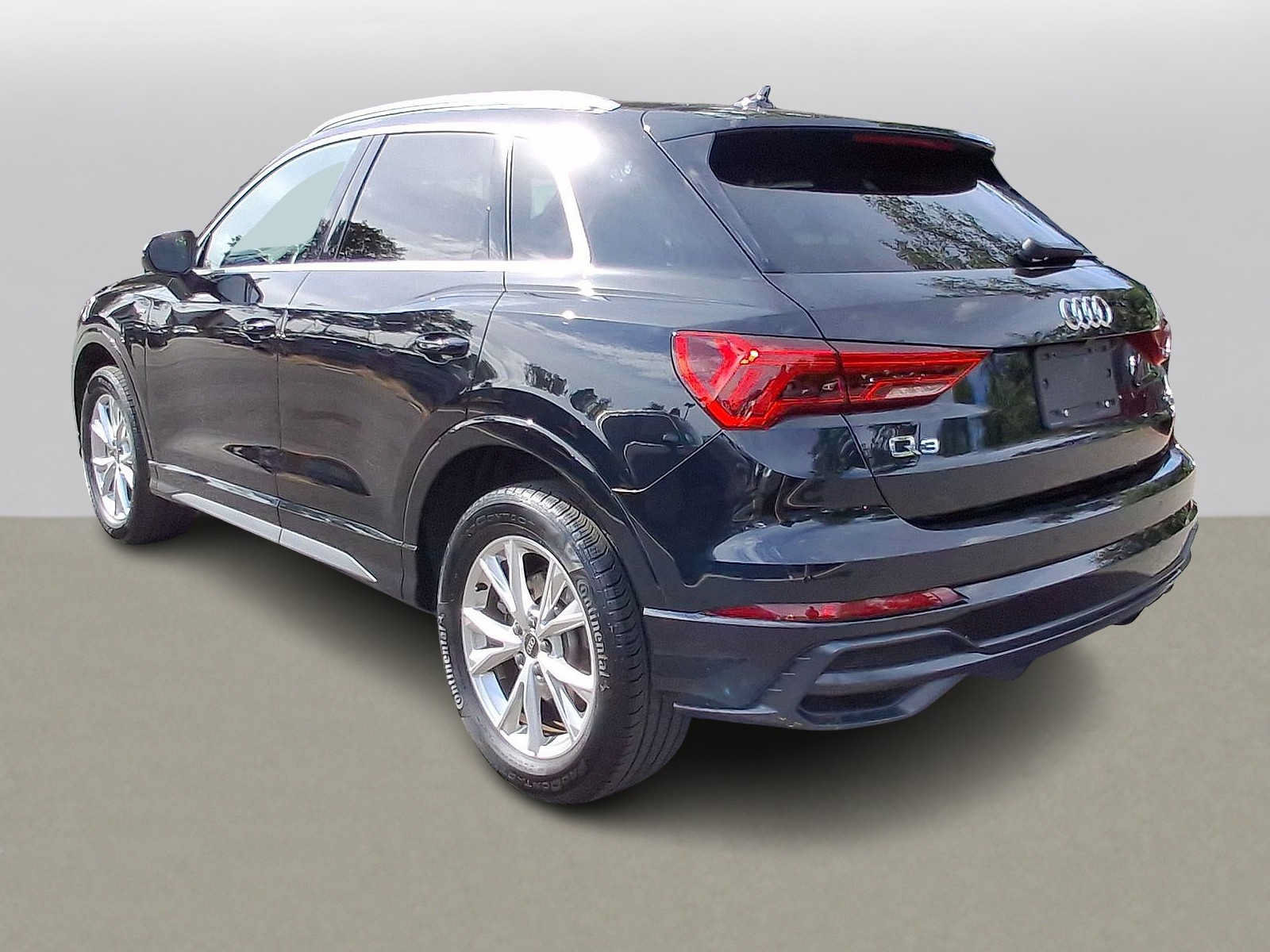 Certified 2022 Audi Q3 2.0T Premium AWD/4WD image 28