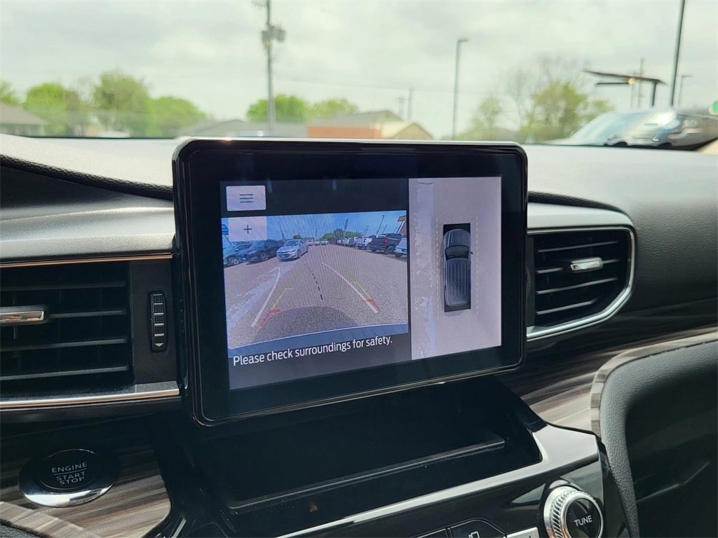 Used 2022 Ford Explorer Limited w/ Equipment Group 301A image 27