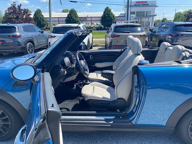Used 2023 MINI Cooper Convertible w/ Signature Upholstery Package FWD image 3