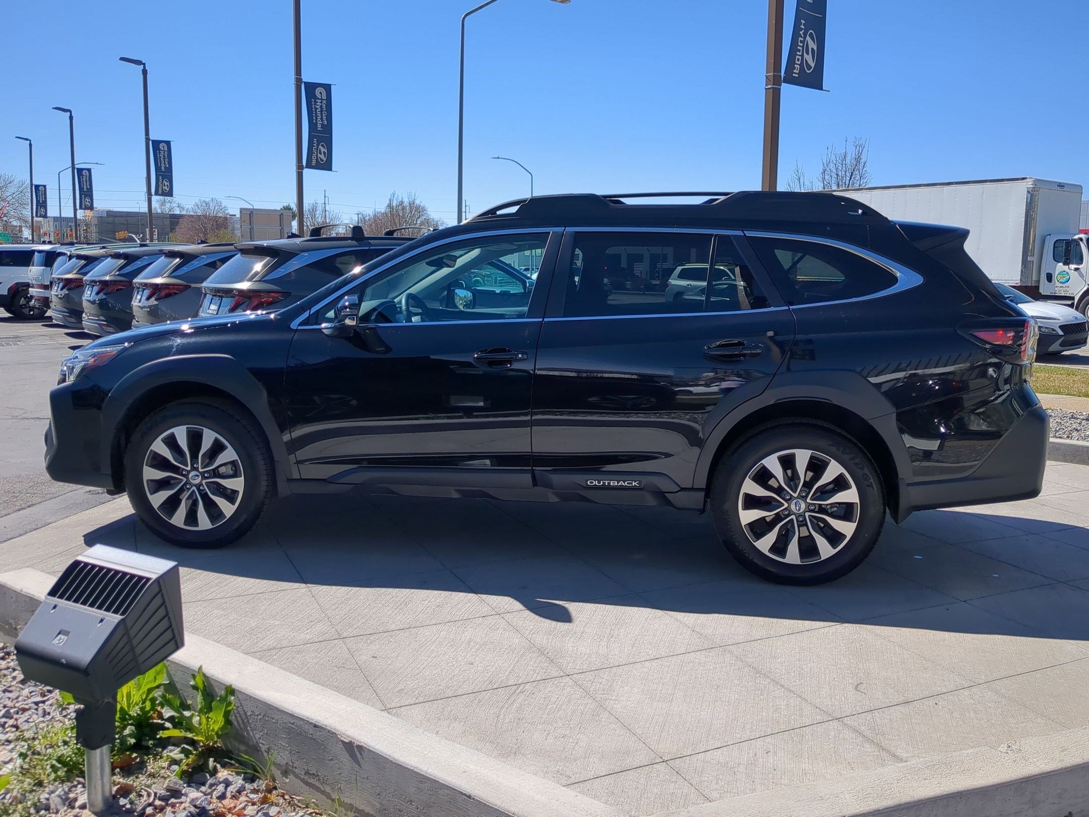 Used 2025 Subaru Outback Limited XT w/ Popular Package #2 image 9