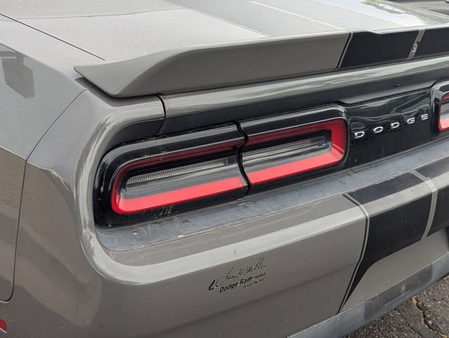 Used 2018 Dodge Challenger SXT image 10