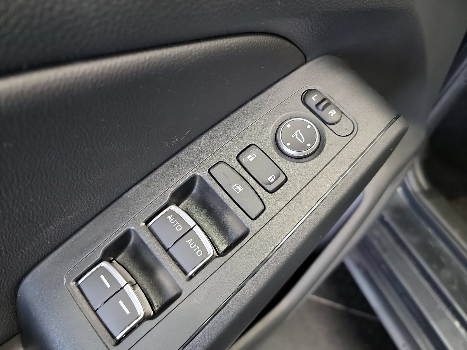 Certified 2023 Honda Civic EX-L image 14