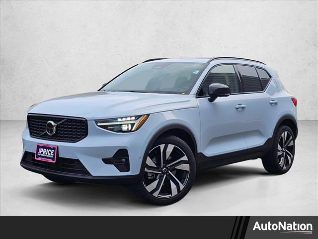 Used 2026 Volvo XC40 B5 Ultra w/ Climate Package