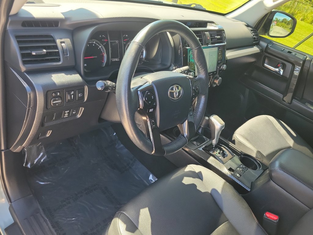 Used 2023 Toyota 4Runner TRD Off-Road Premium w/ Moonroof Package AWD/4WD image 7