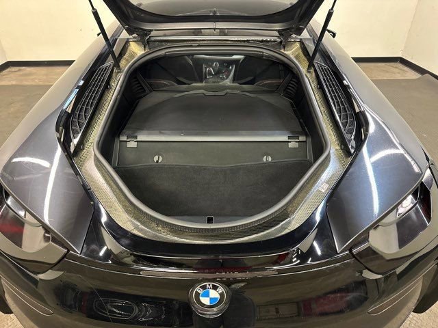 Used 2015 BMW i8 image 9