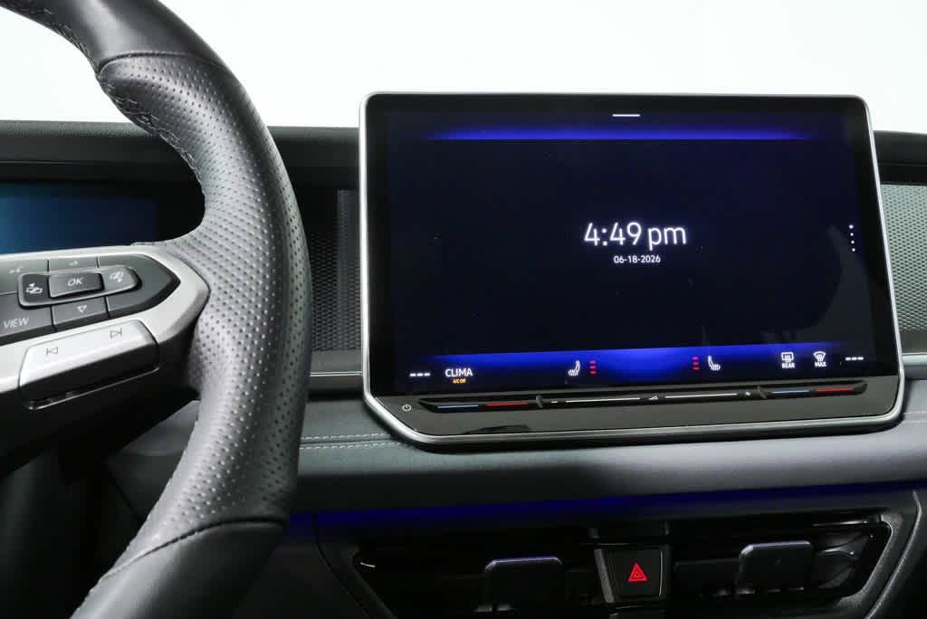 Certified 2025 Volkswagen Tiguan SE R-Line FWD image 12