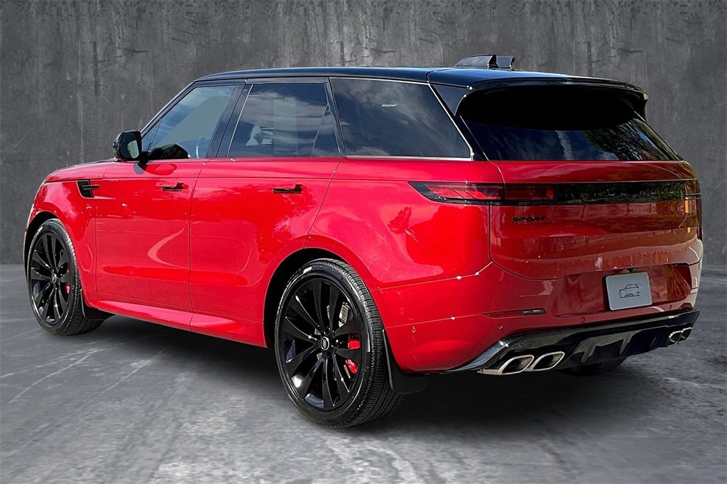 Used 2025 Land Rover Range Rover Sport Dynamic SE image 4