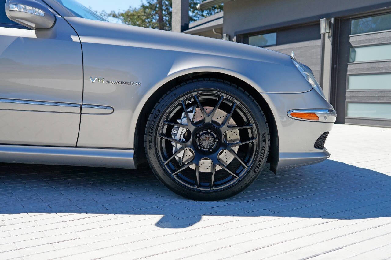 Used 2006 Mercedes-Benz E 55 AMG Sedan image 3