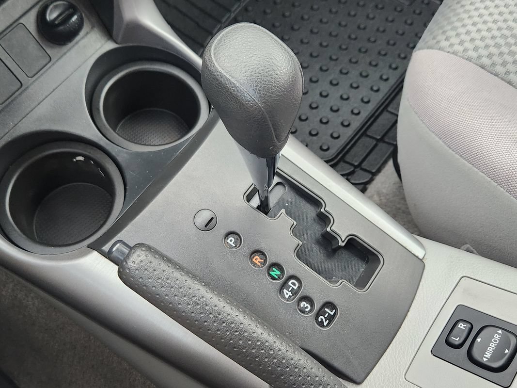Used 2007 Toyota RAV4 4WD V6 image 23