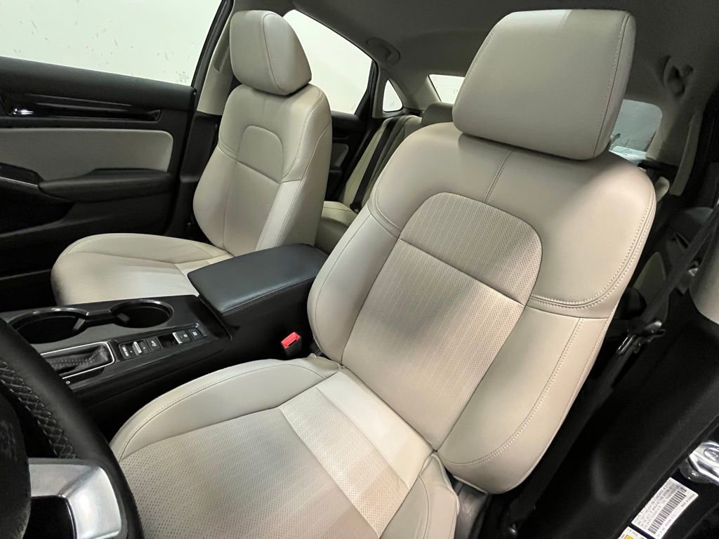 Used 2024 Honda Civic Touring image 11