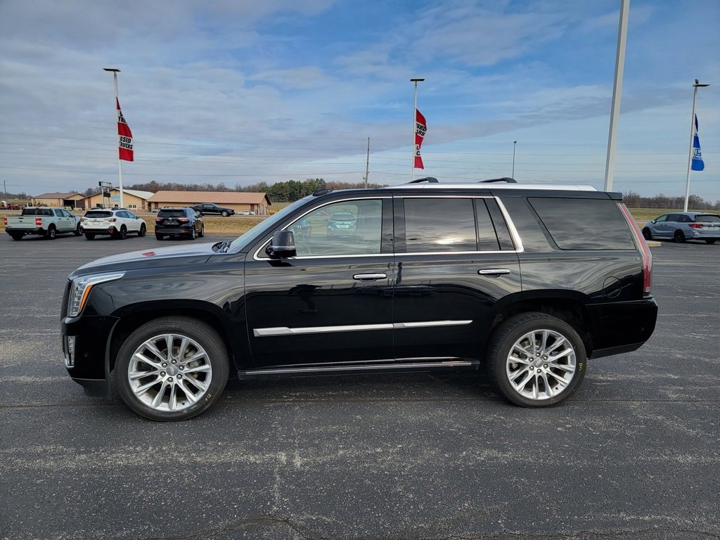 Used 2017 Cadillac Escalade Premium Luxury image 24