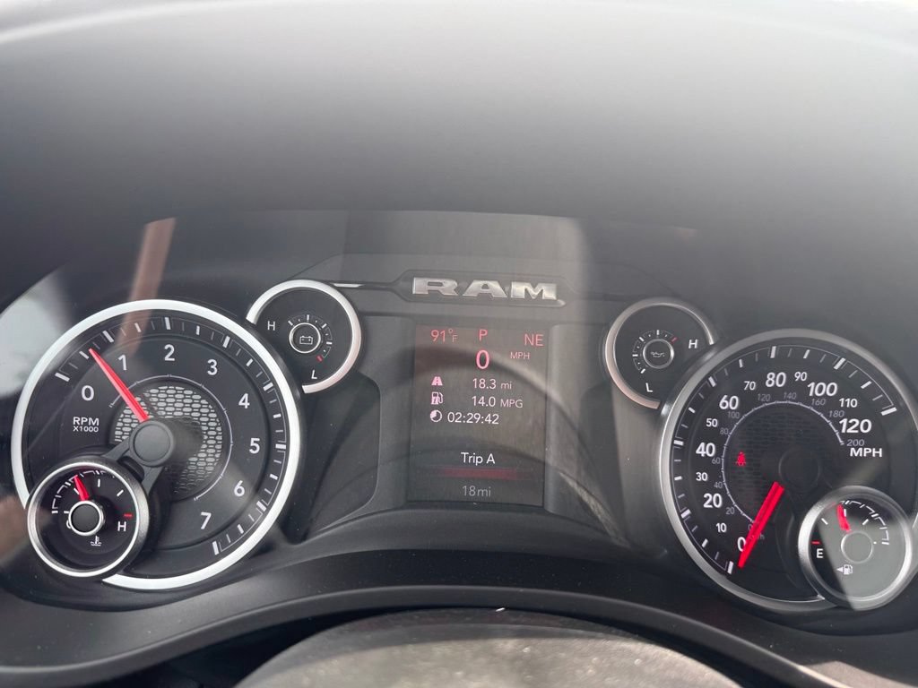 New 2026 RAM 1500 Express AWD/4WD image 24