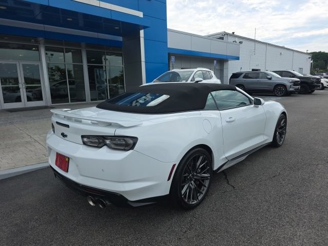 Used 2023 Chevrolet Camaro ZL1 RWD image 9