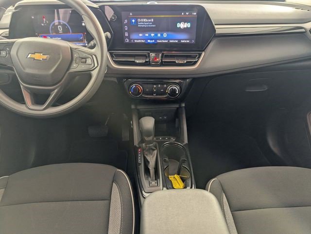 Used 2025 Chevrolet TrailBlazer LT AWD/4WD image 15