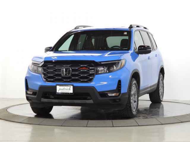 Used 2025 Honda Passport TrailSport image 4