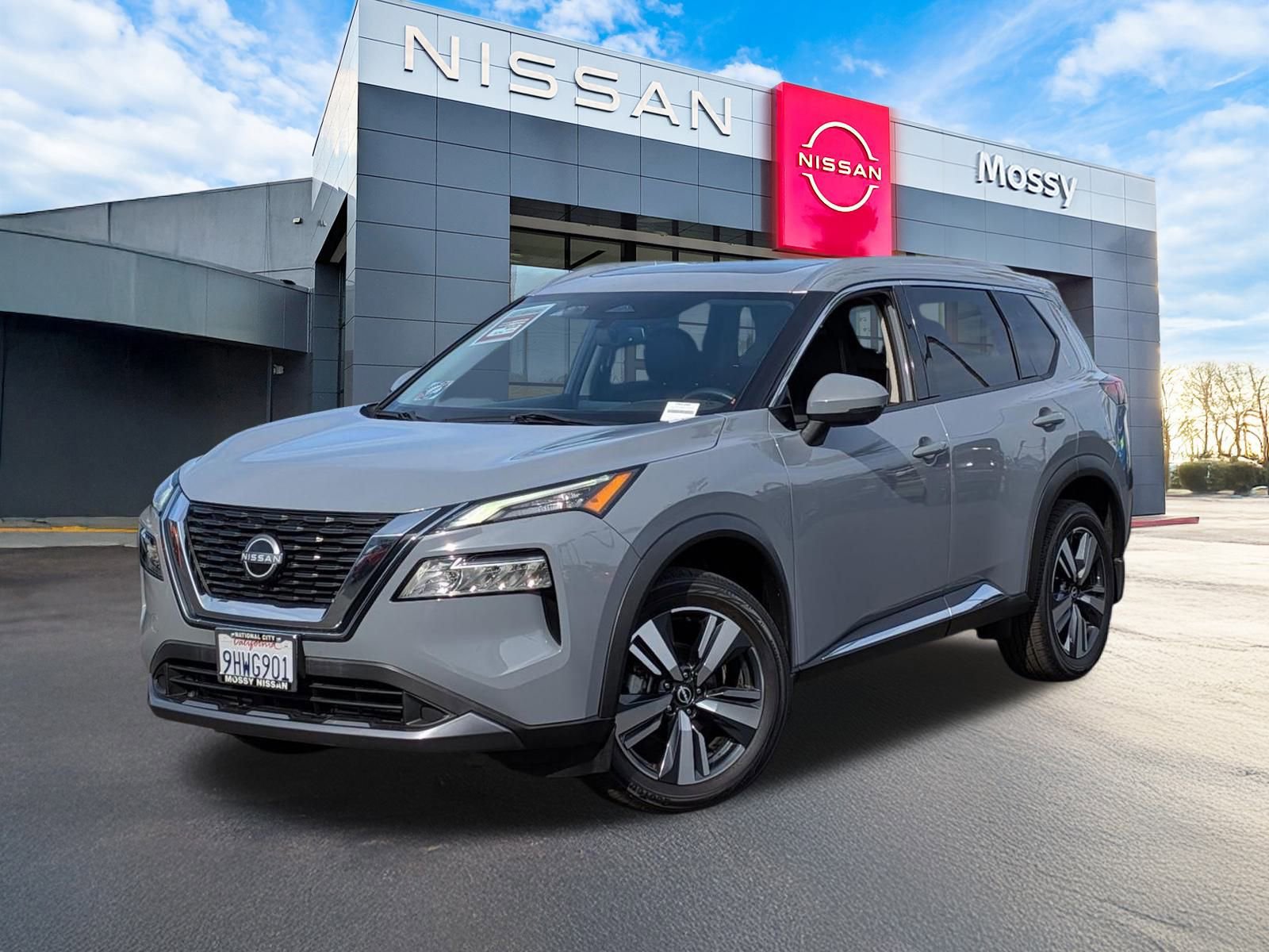 Used 2023 Nissan Rogue SL