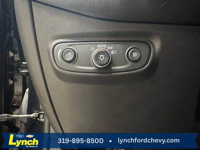 Used 2020 Chevrolet Equinox Premier w/ LPO, Cargo Package FWD image 18