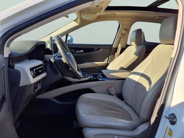 Used 2023 Lincoln Nautilus Reserve image 12