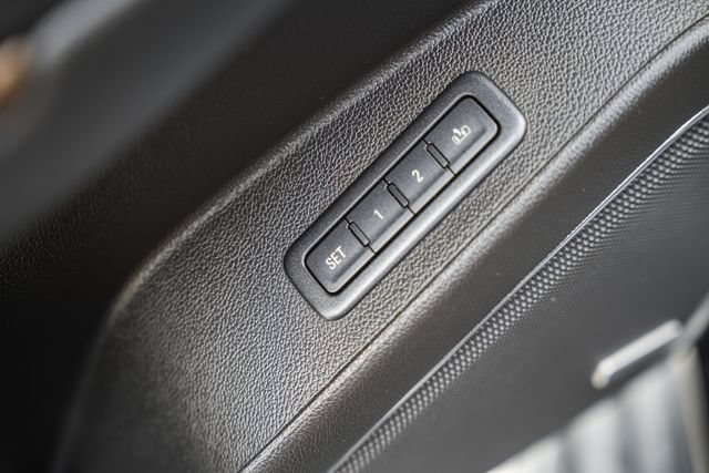 Used 2016 Chevrolet Tahoe LT AWD/4WD image 46