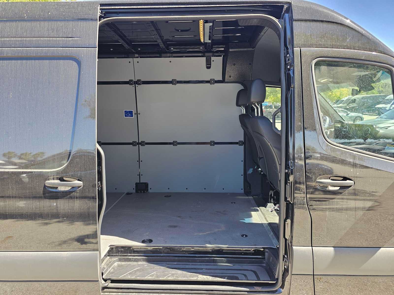 Used 2025 Mercedes-Benz Sprinter 2500 image 12
