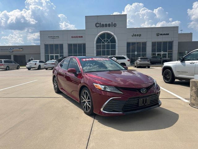 Used 2021 Toyota Camry XLE