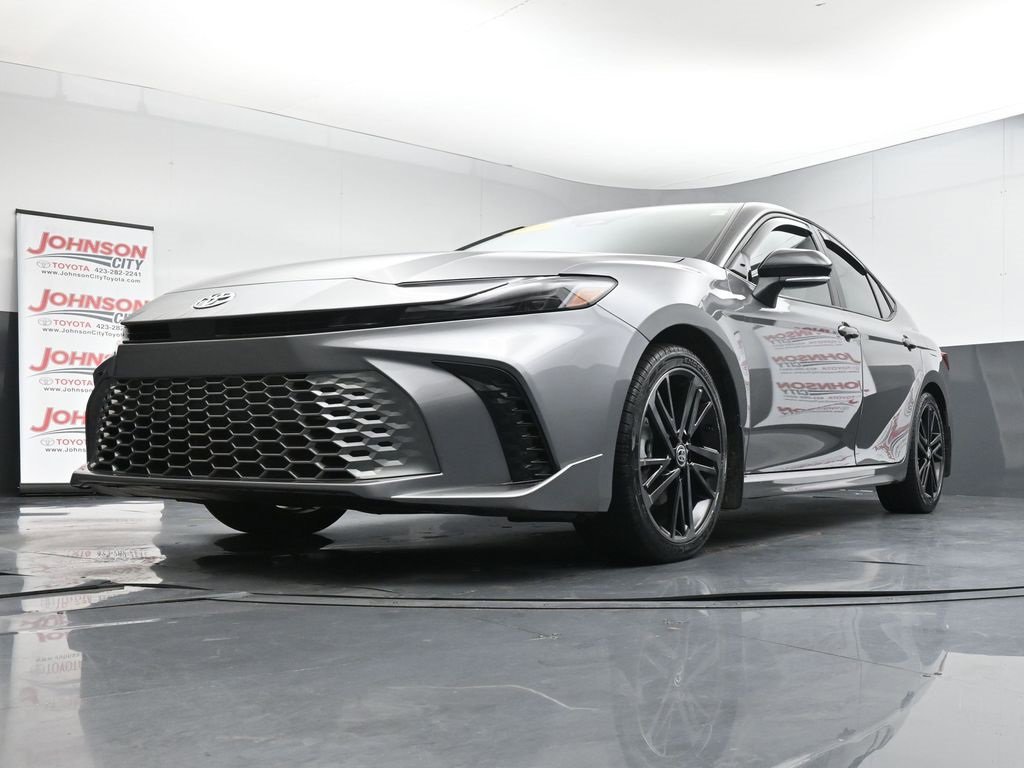 Used 2025 Toyota Camry XSE image 34
