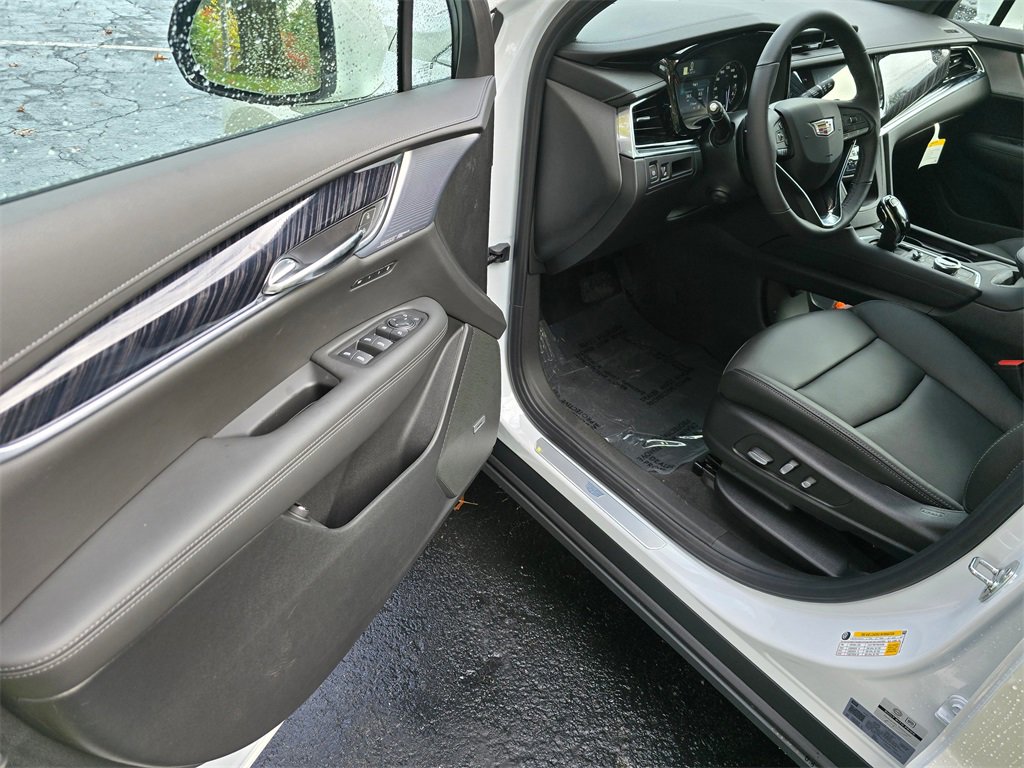 New 2025 Cadillac XT6 Premium Luxury image 22
