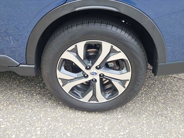 Used 2022 Subaru Outback Limited AWD/4WD image 3