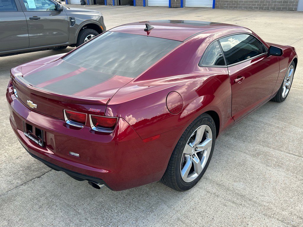 Used 2010 Chevrolet Camaro SS w/ RS Package image 3
