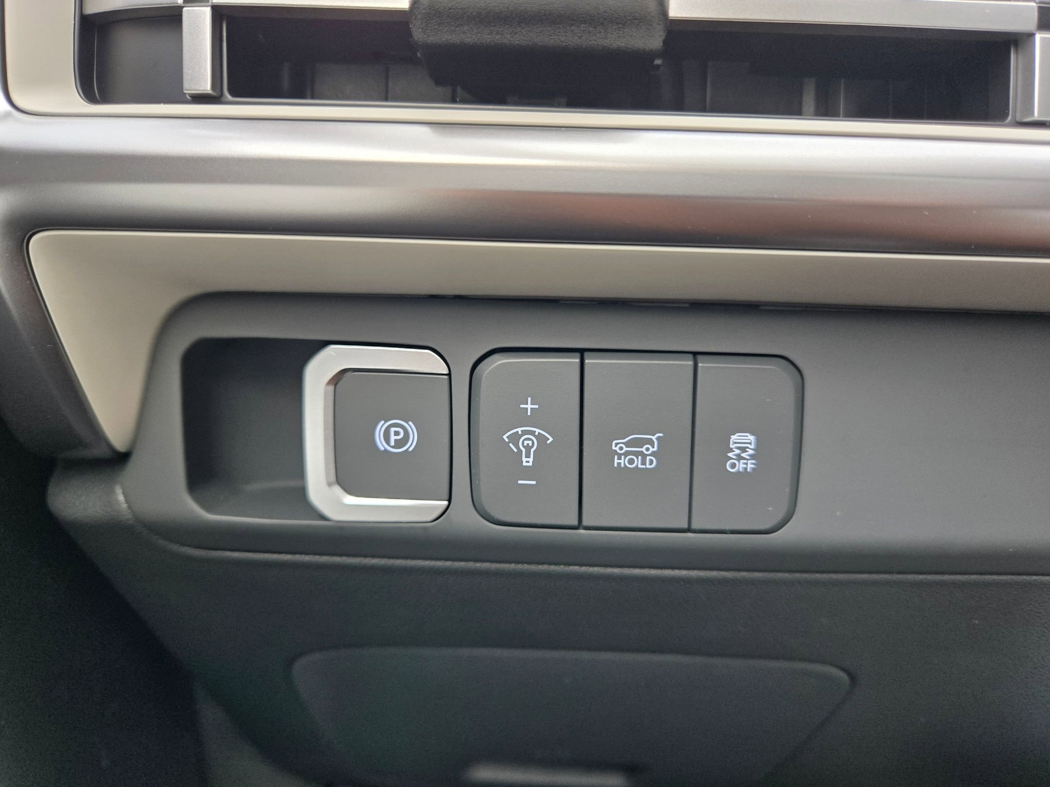 Used 2024 Hyundai Santa Fe SEL FWD image 28