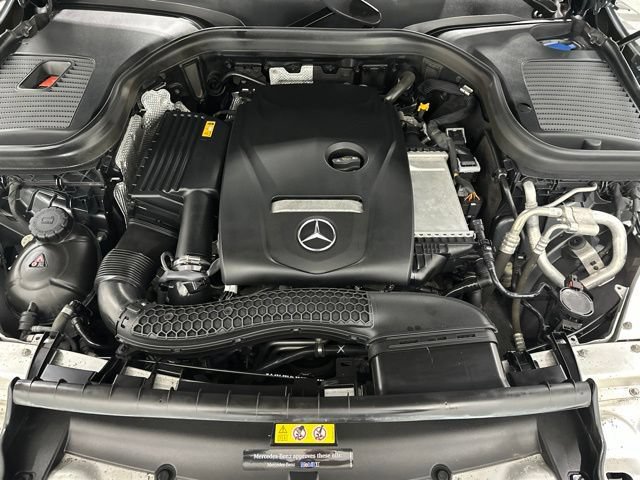 Used 2019 Mercedes-Benz GLC 300 4MATIC image 10