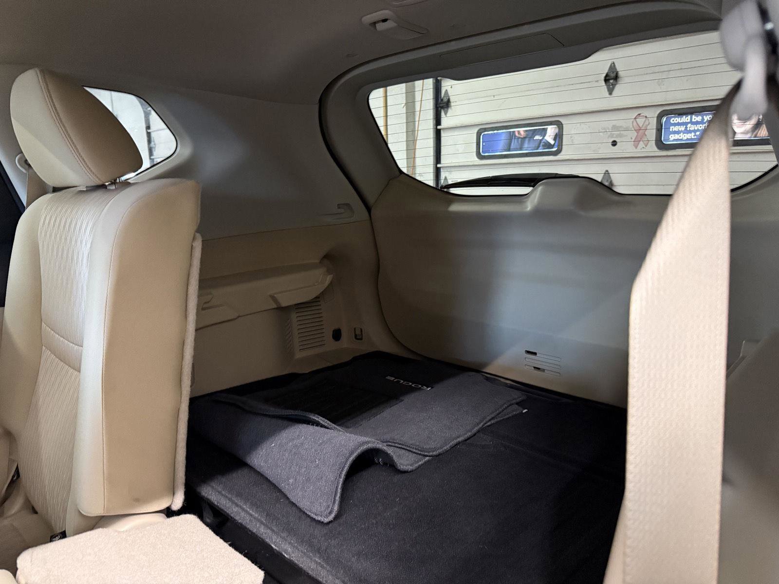 Used 2019 Nissan Rogue SV image 24