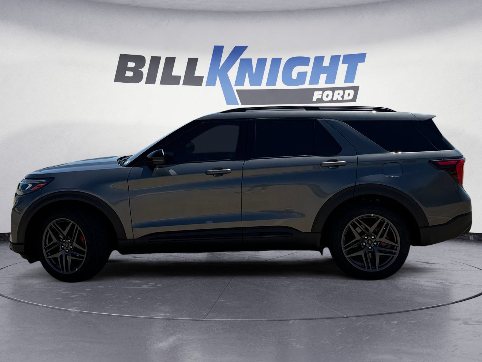 Certified 2026 Ford Explorer ST AWD/4WD image 2