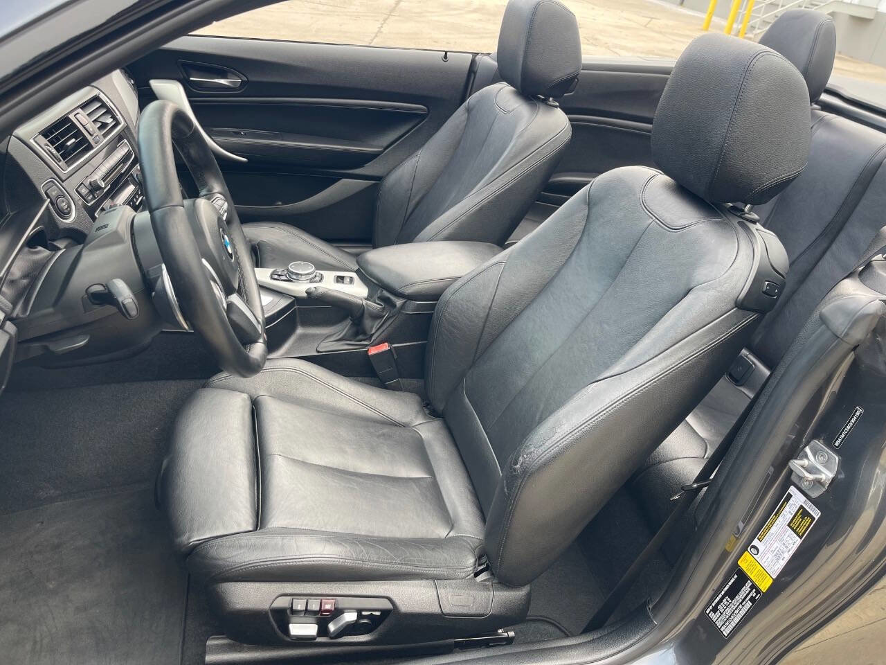 Used 2016 BMW M235i Convertible w/ Technology Package image 12