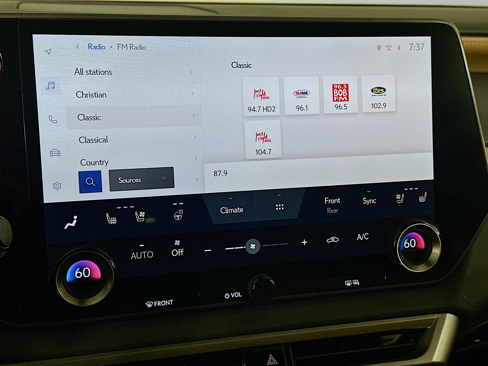 Used 2023 Lexus RX 350 Premium w/ Accessory Package FWD image 21