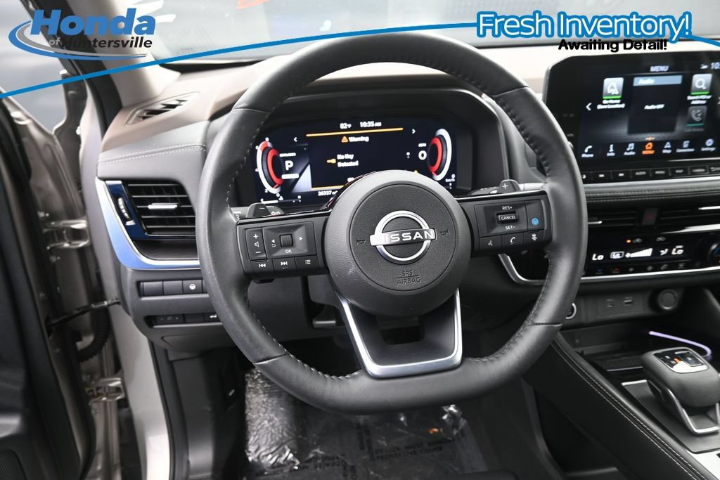 Used 2023 Nissan Rogue Platinum w/ Platinum Premium Package FWD image 19