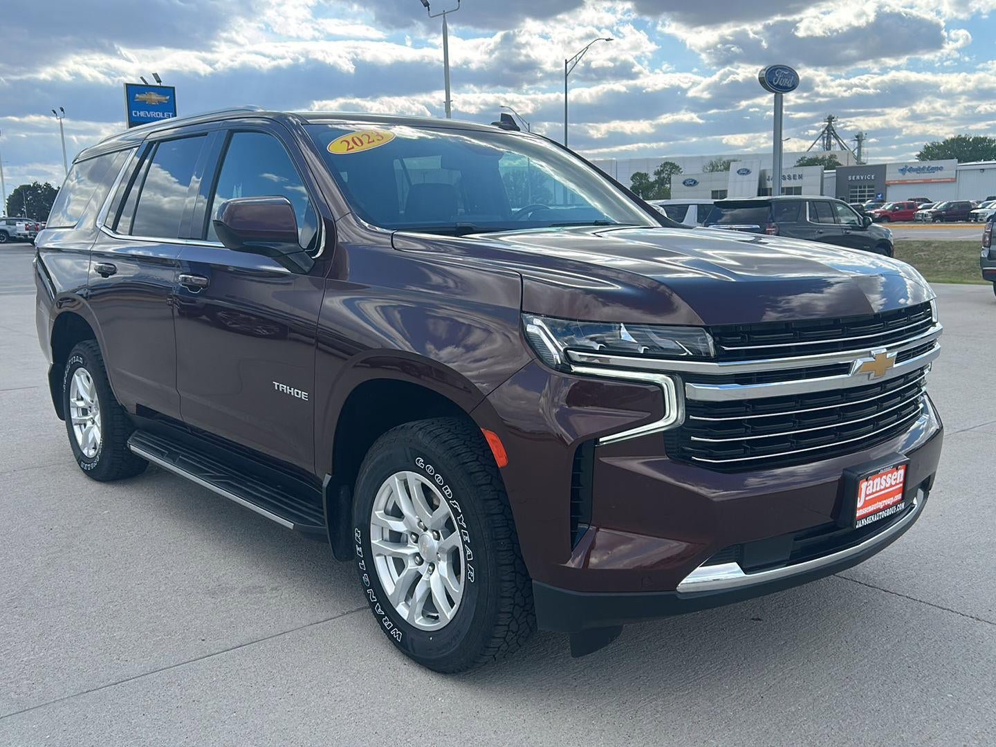 Used 2023 Chevrolet Tahoe LT AWD/4WD image 4