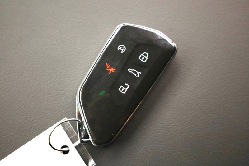 New 2026 Volkswagen Atlas SE image 40